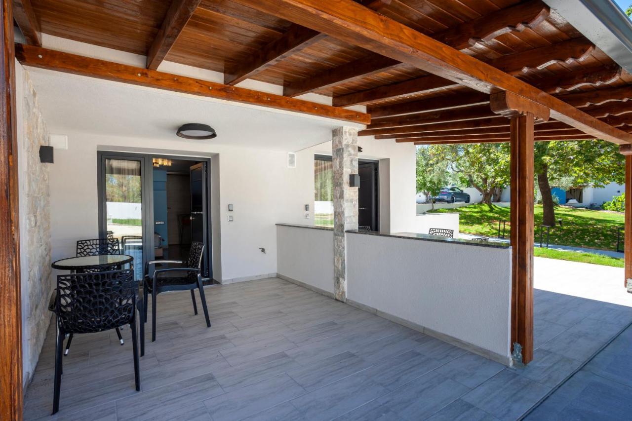 Olia Seaside Residence 120M From The Beach ペフコホリ エクステリア 写真