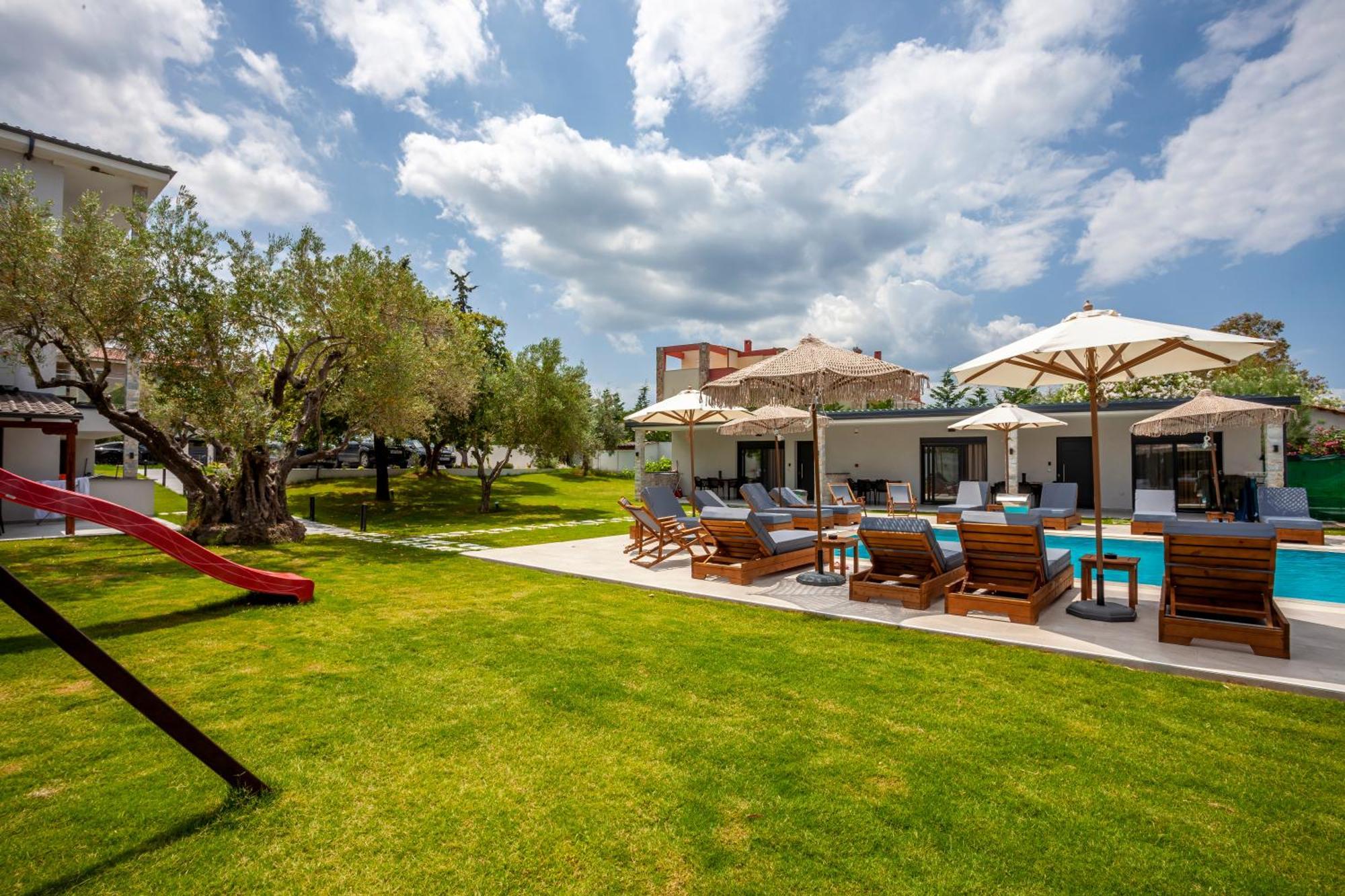 Olia Seaside Residence 120M From The Beach ペフコホリ エクステリア 写真