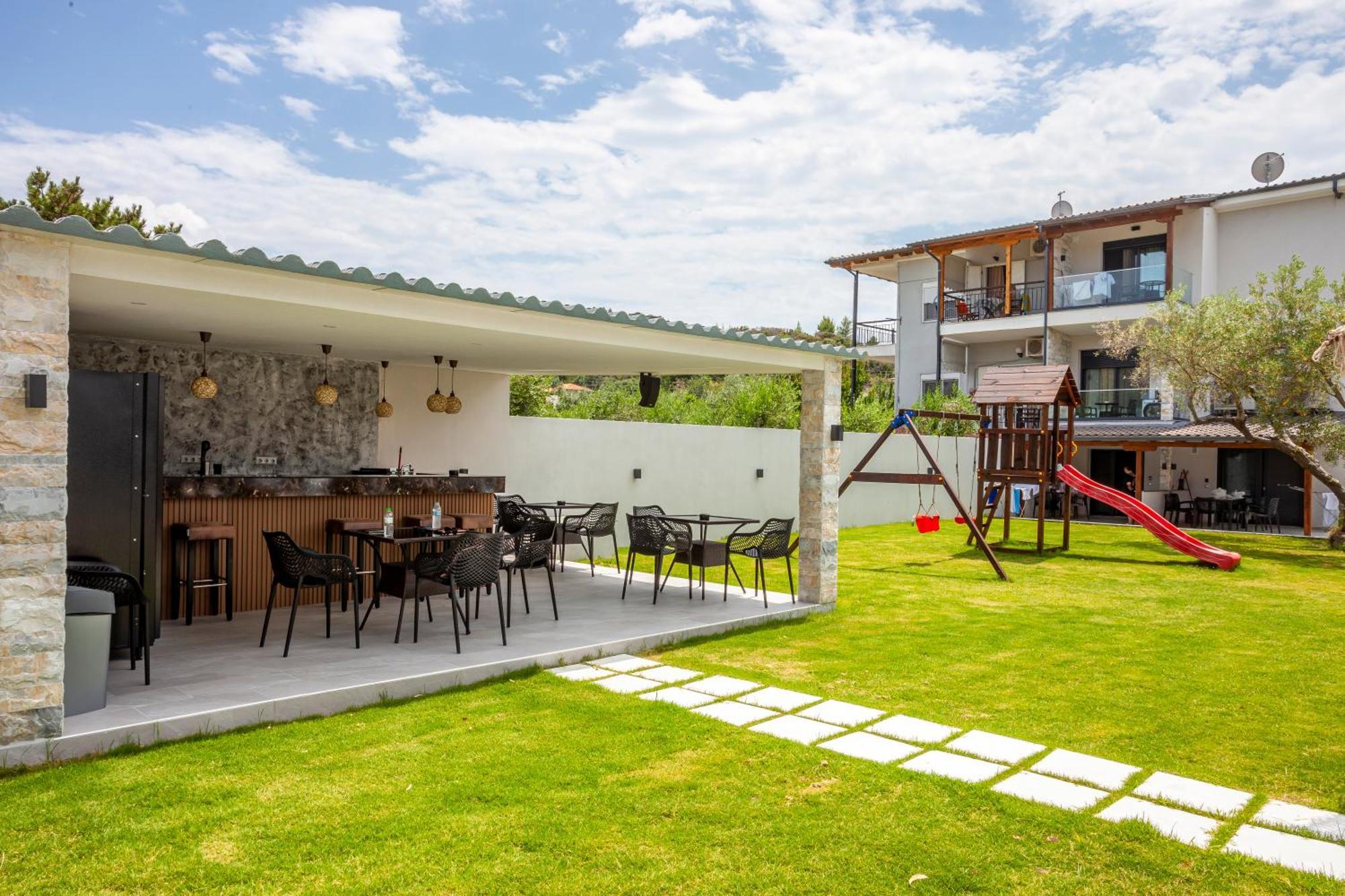 Olia Seaside Residence 120M From The Beach ペフコホリ エクステリア 写真