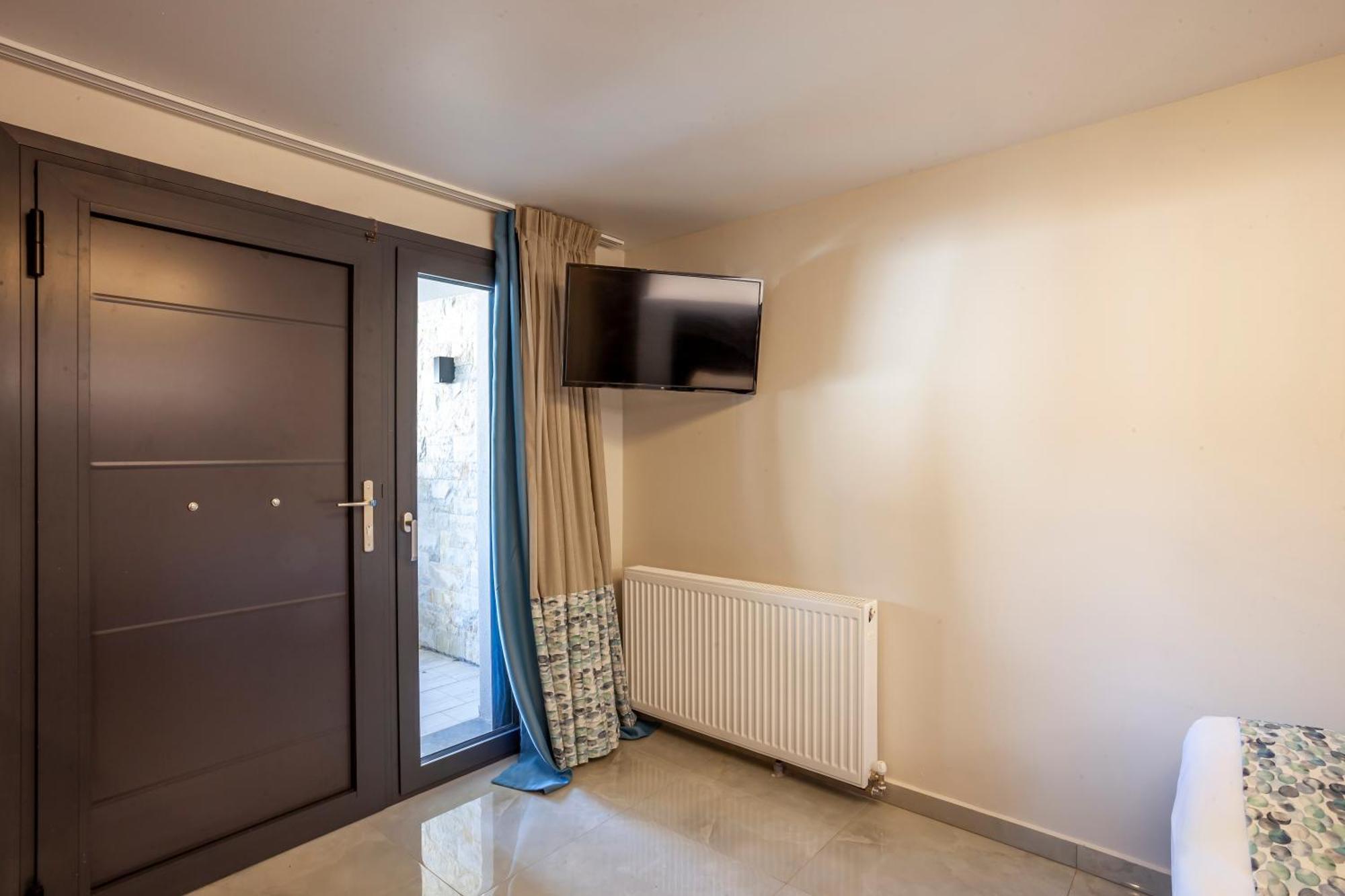 Olia Seaside Residence 120M From The Beach ペフコホリ 部屋 写真