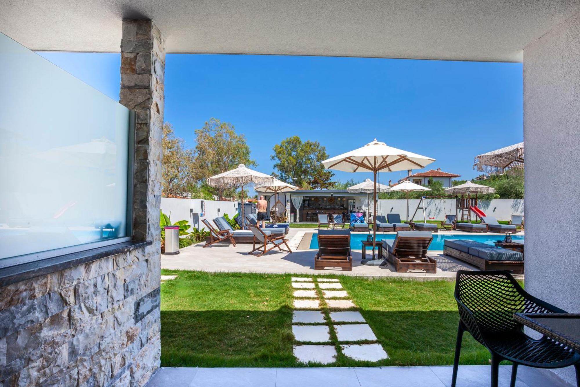 Olia Seaside Residence 120M From The Beach ペフコホリ エクステリア 写真