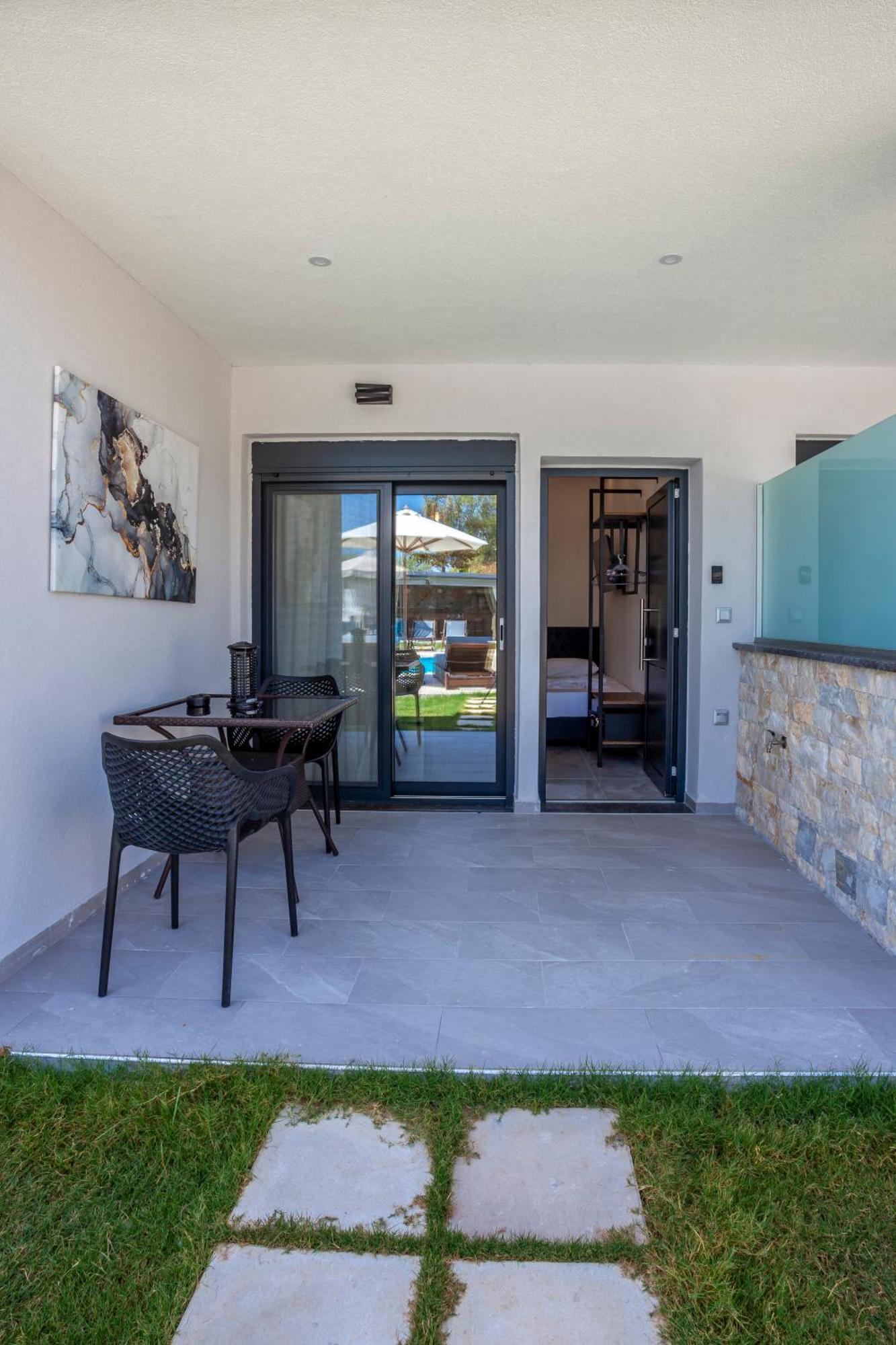 Olia Seaside Residence 120M From The Beach ペフコホリ エクステリア 写真